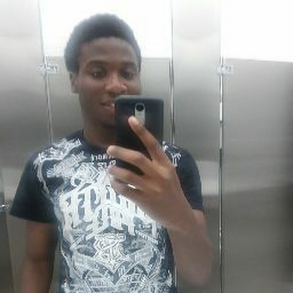 Meet your Posher, Demario - Picture 1 of 1